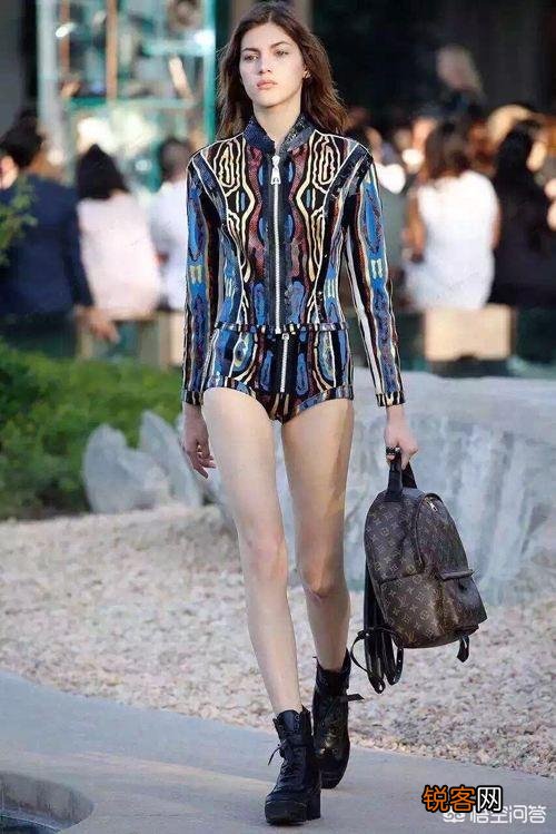 lv的哪款包包比较百搭?