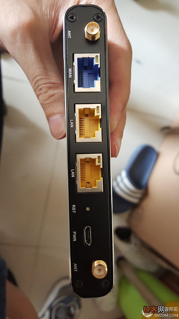 极路由二使用体验 极路由二代是百兆还是千兆