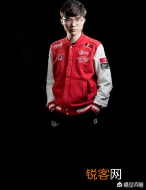 SKT杀入S9,Faker“天价行头”火了,网友：一块手表顶我一年工资,你有何看法？