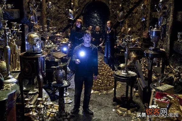 全球范围内,票房最高的十部电影的票房是多少少?
