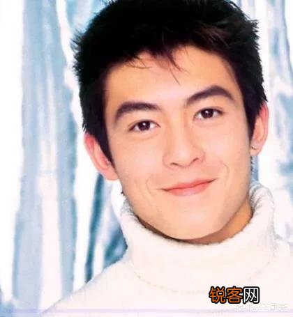 小李子与陈冠希谁更帅？