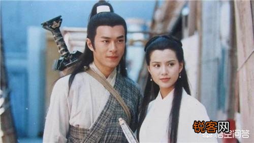 你觉得哪些男或女明星的颜值“出道即巅峰”？