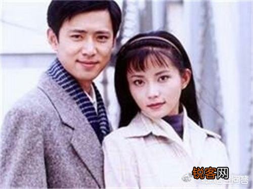 你觉得哪些男或女明星的颜值“出道即巅峰”？