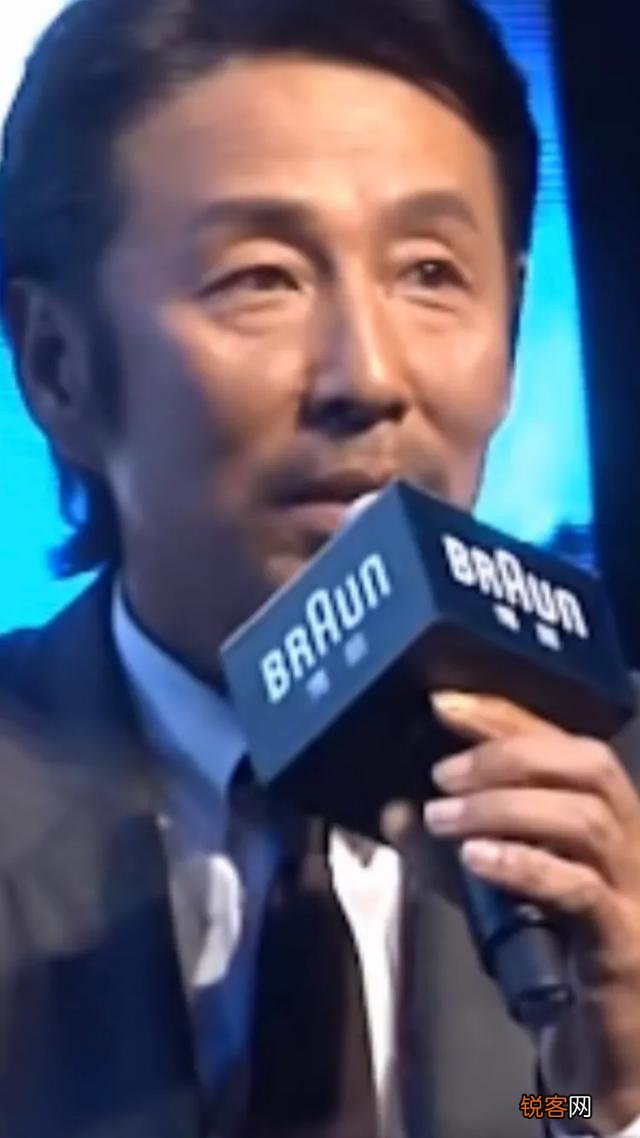 陈道明 演员和（王志文）哪个演技好？哪个在娱乐圈的地位高？