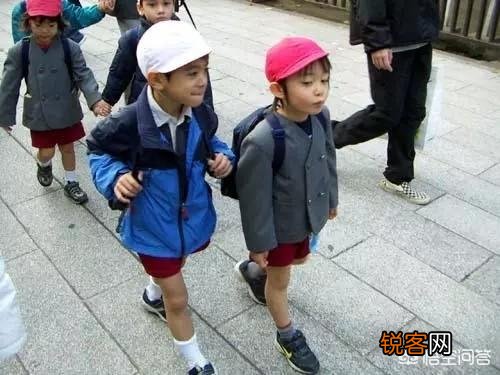 日本女生在冬天光腿真的不会冷吗？对此你怎么看？