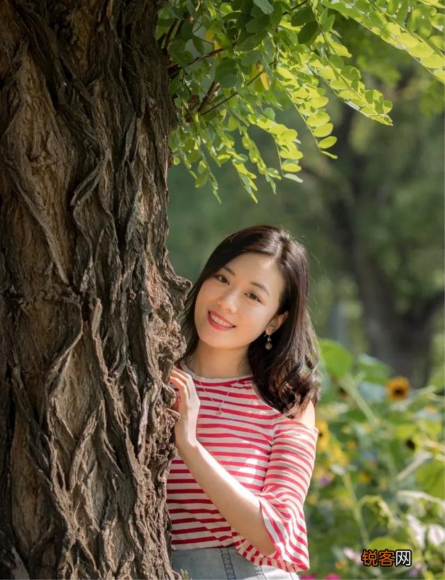 夏天你在街上遇到最美的女孩是什么样子得？