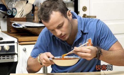 男人养生喝滋补汤 小心喝汤的误区