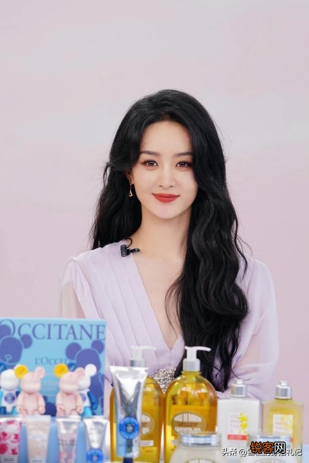 圆脸适合烫什么发型 什么脸型适合烫什么发型