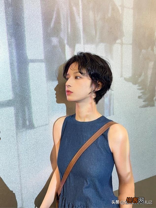 圆脸适合烫什么发型 什么脸型适合烫什么发型