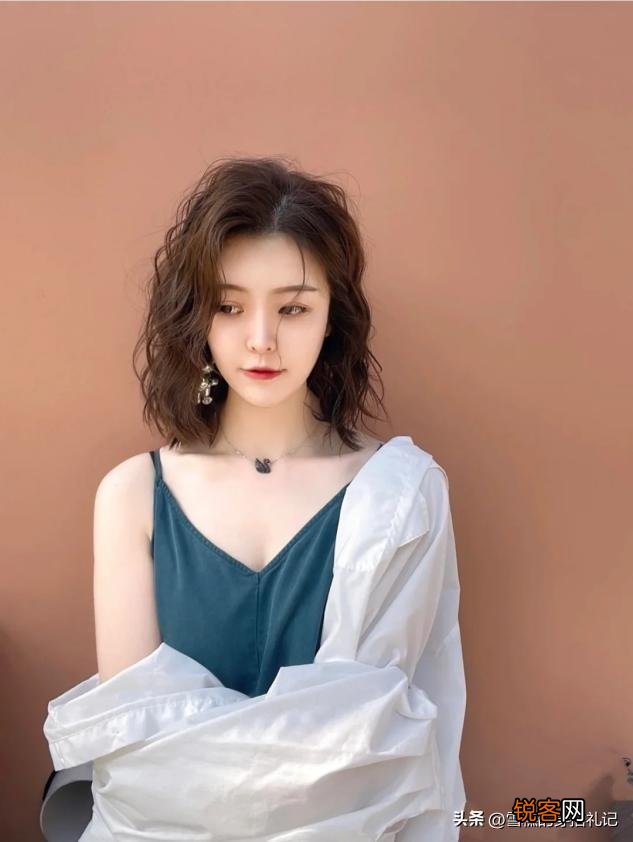 圆脸适合烫什么发型 什么脸型适合烫什么发型