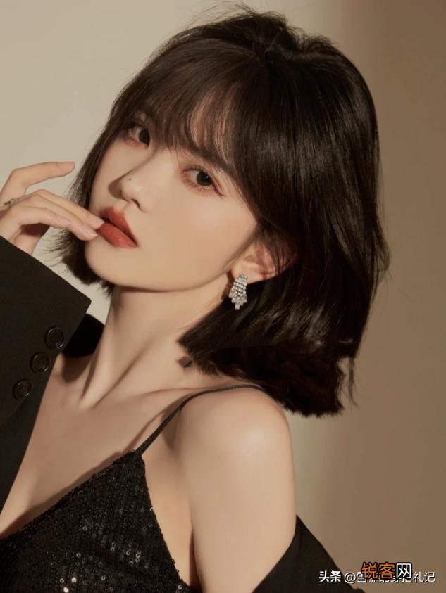 圆脸适合烫什么发型 什么脸型适合烫什么发型