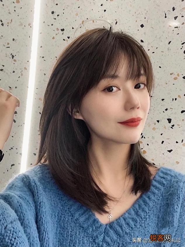 圆脸适合烫什么发型 什么脸型适合烫什么发型