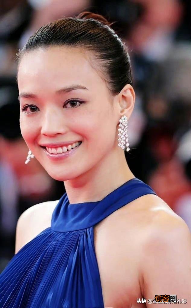 圆脸适合烫什么发型 什么脸型适合烫什么发型