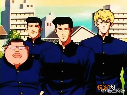 《灌篮高手》中樱木军团海滩打工时,为何作者将洋平与高宫分一组？