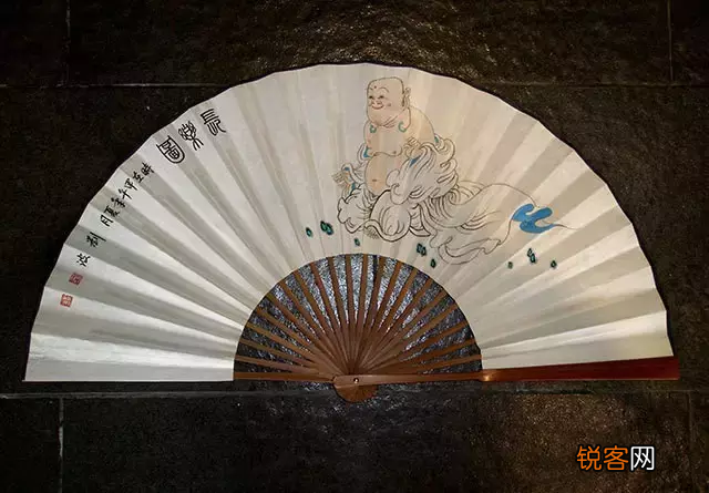 如何收藏及保养折扇