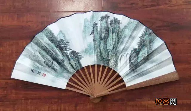 如何收藏及保养折扇