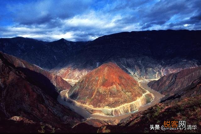 你觉得世界上最好的旅游景点是哪里？