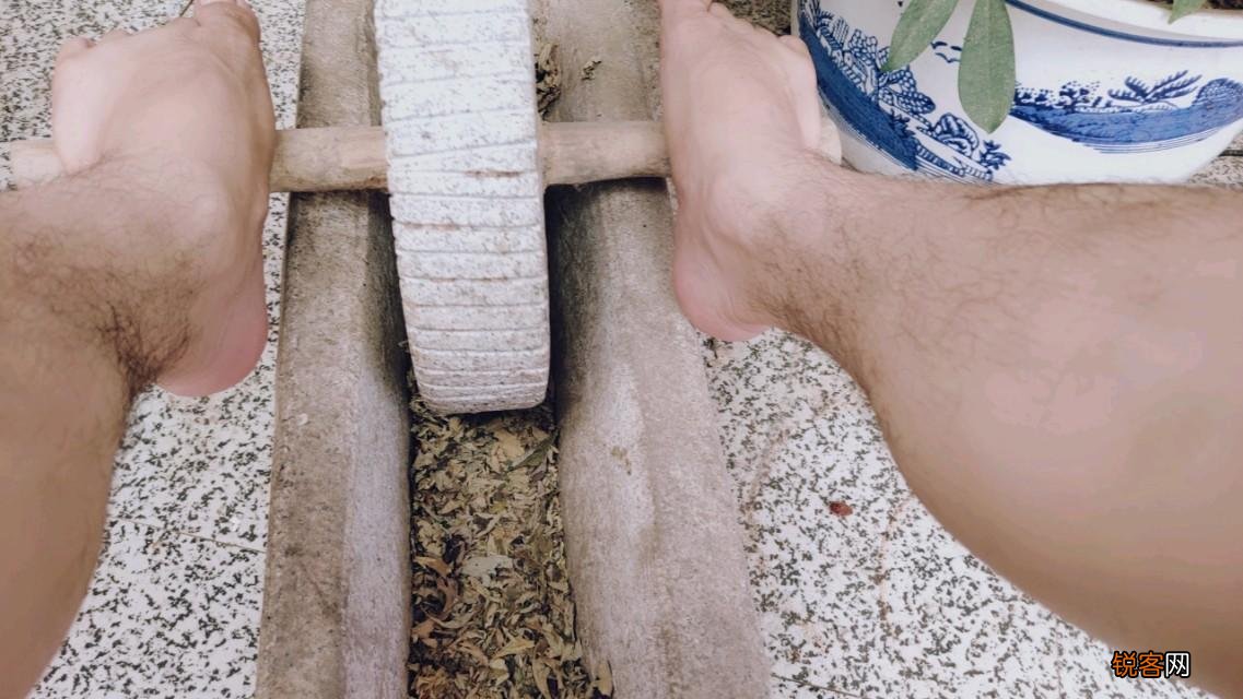 艾条怎么做成的 一支艾条有多少道工序组成