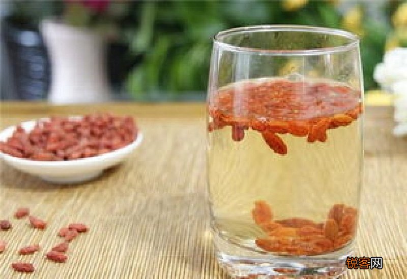 枸杞子泡水后可以吃吗 泡完的枸杞能吃吗