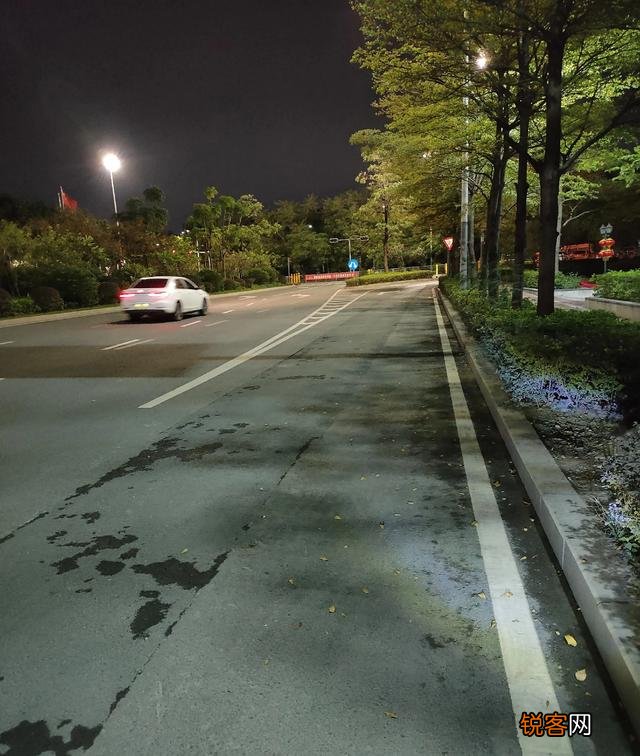半夜活跃在街头做“代驾”的人,一个月究竟能赚多少钱？