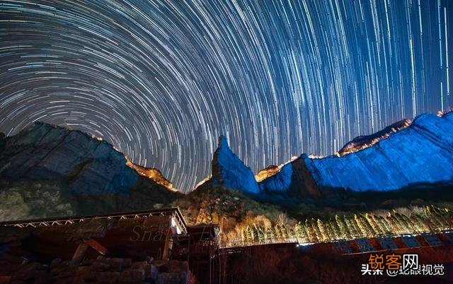 在夜间,如何拍摄出漂亮的星轨照片？需要准备哪些东西？