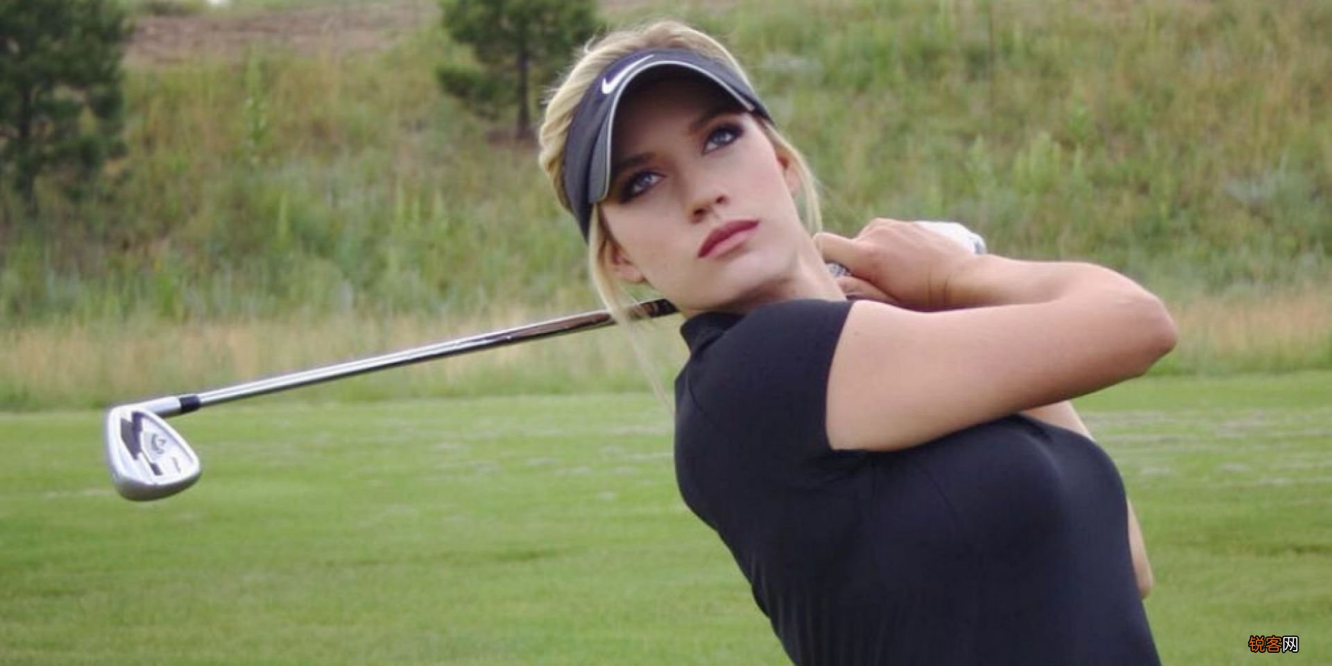 最性感的高尔夫选手 Paige Spiranac佩姬·斯皮拉纳克