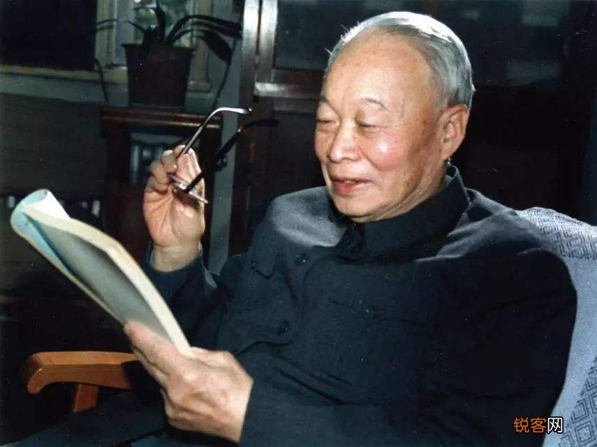 两弹一星之父指的是谁 两弹一星元勋