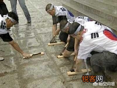 1998年初韩国人民为拯救国家经济而捐献黄金,当时的实际情况是怎样的？