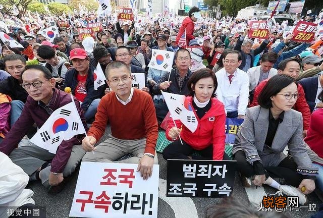韩检方强查曹国,曹国力推“检察院改革”,谁会笑到最后？