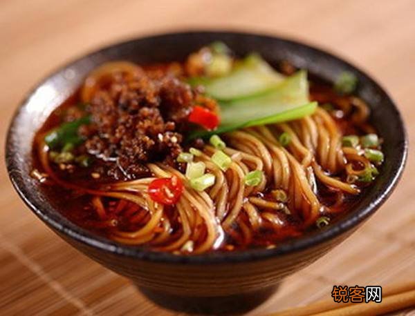 四川担担面的做法和配料 成都小吃担担面的做法