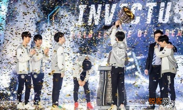 IG战队老板王思聪为庆祝夺冠包下韩国最贵夜店,只准中国人进场且免费,对此你怎么看？