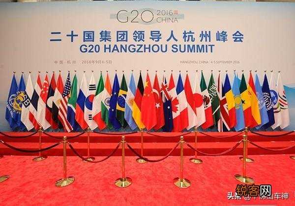 韩国与沙特哪个国家有钱？
