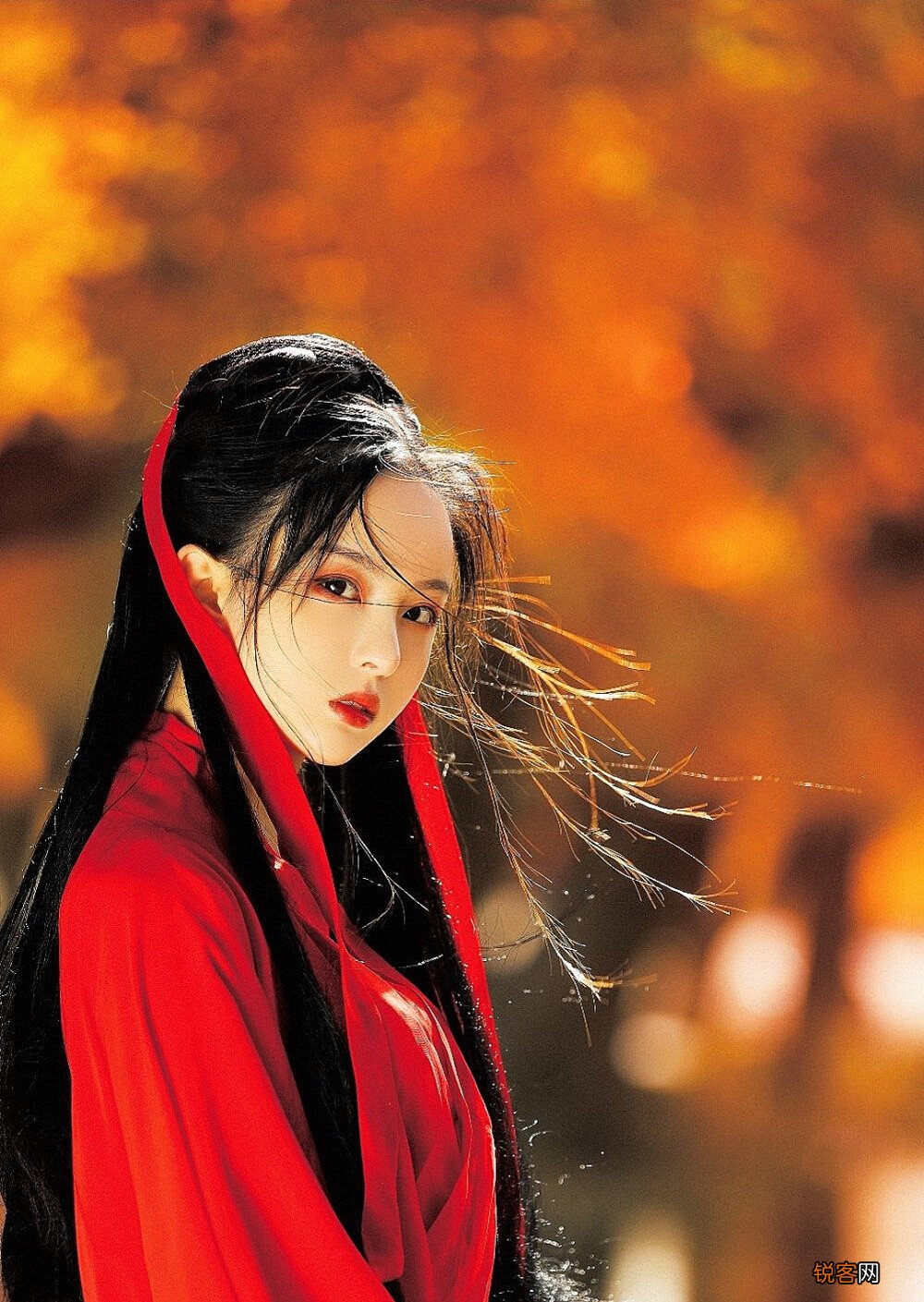 赞美女人气质高雅漂亮的古诗词 这5句字字唯美，网友：早会不至于单身