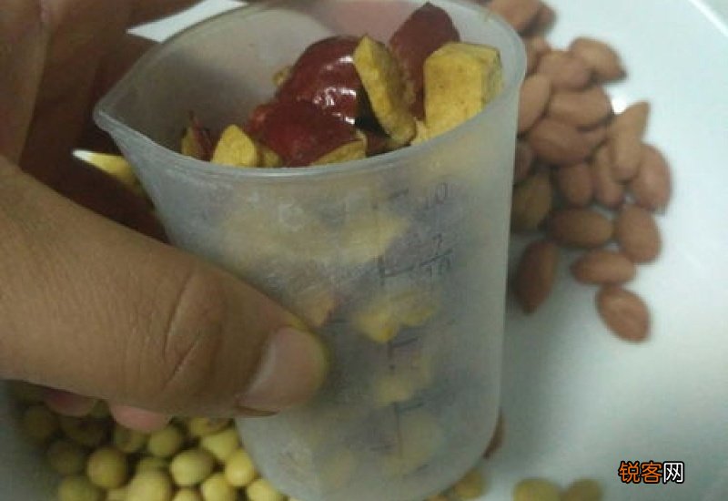 黄豆花生红枣豆浆的功效