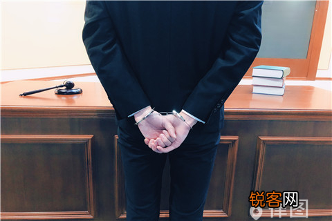 交通事故起诉金额最低赔偿是什么？