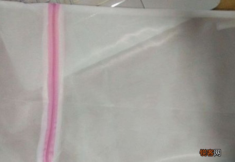 纯棉衣服会越穿越大吗