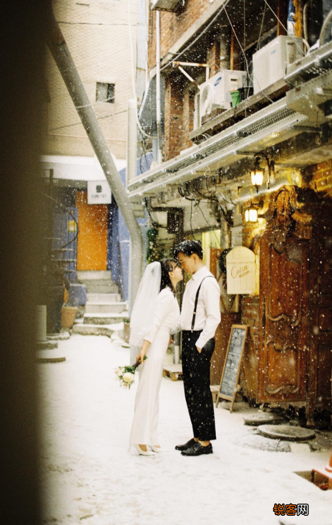 88 种情侣照 pose 情侣拍照姿势大全