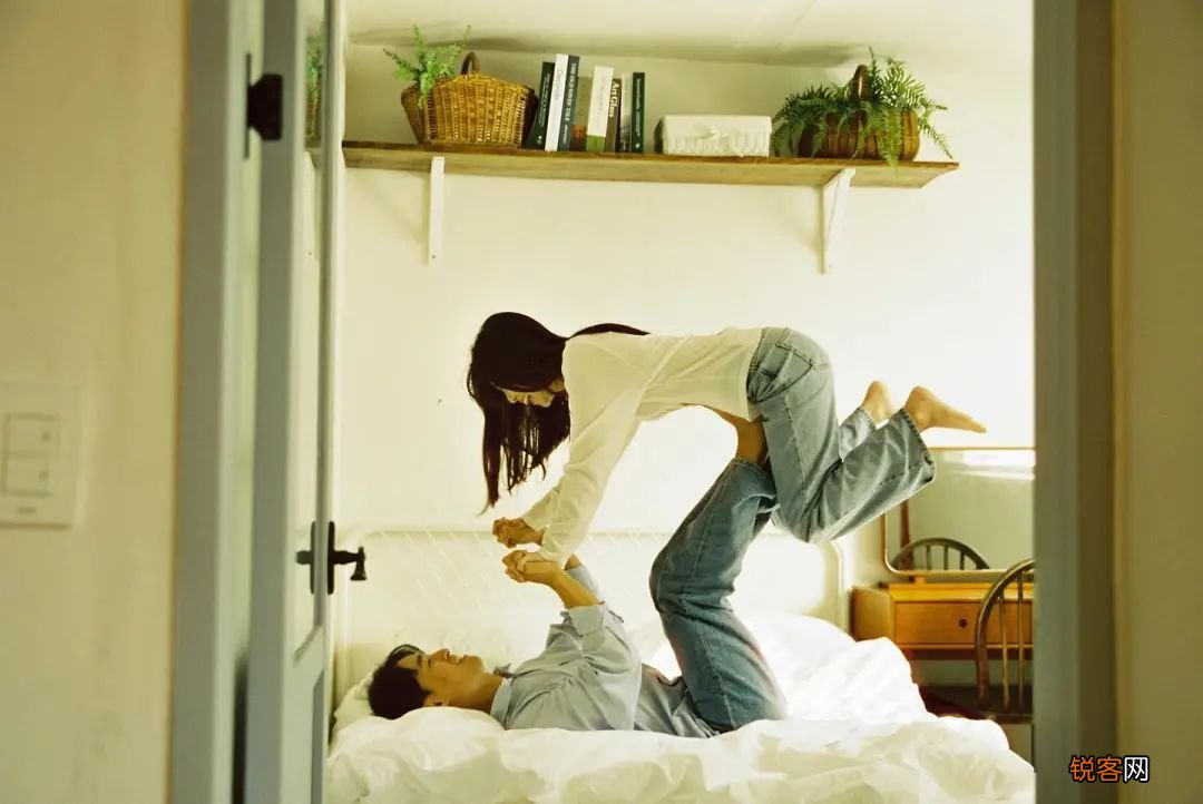 88 种情侣照 pose 情侣拍照姿势大全