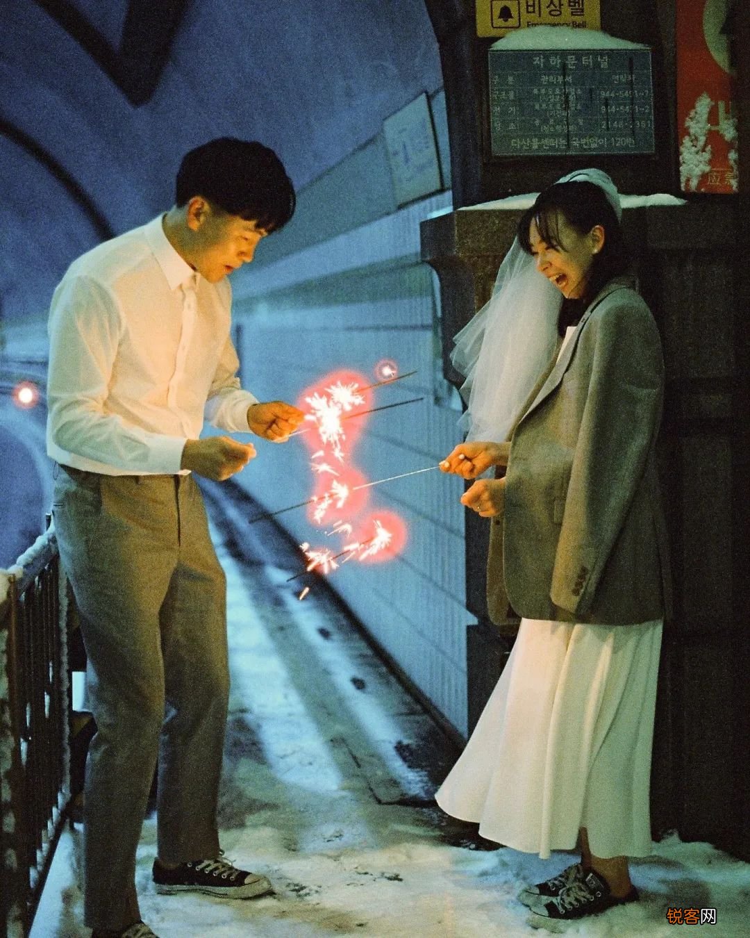 88 种情侣照 pose 情侣拍照姿势大全