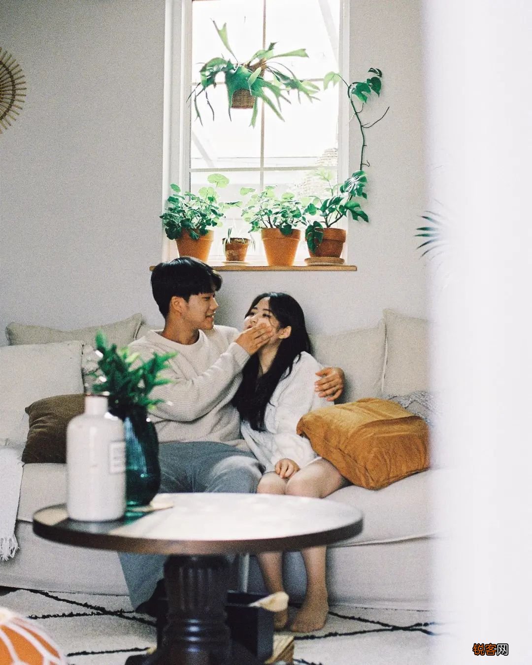 88 种情侣照 pose 情侣拍照姿势大全