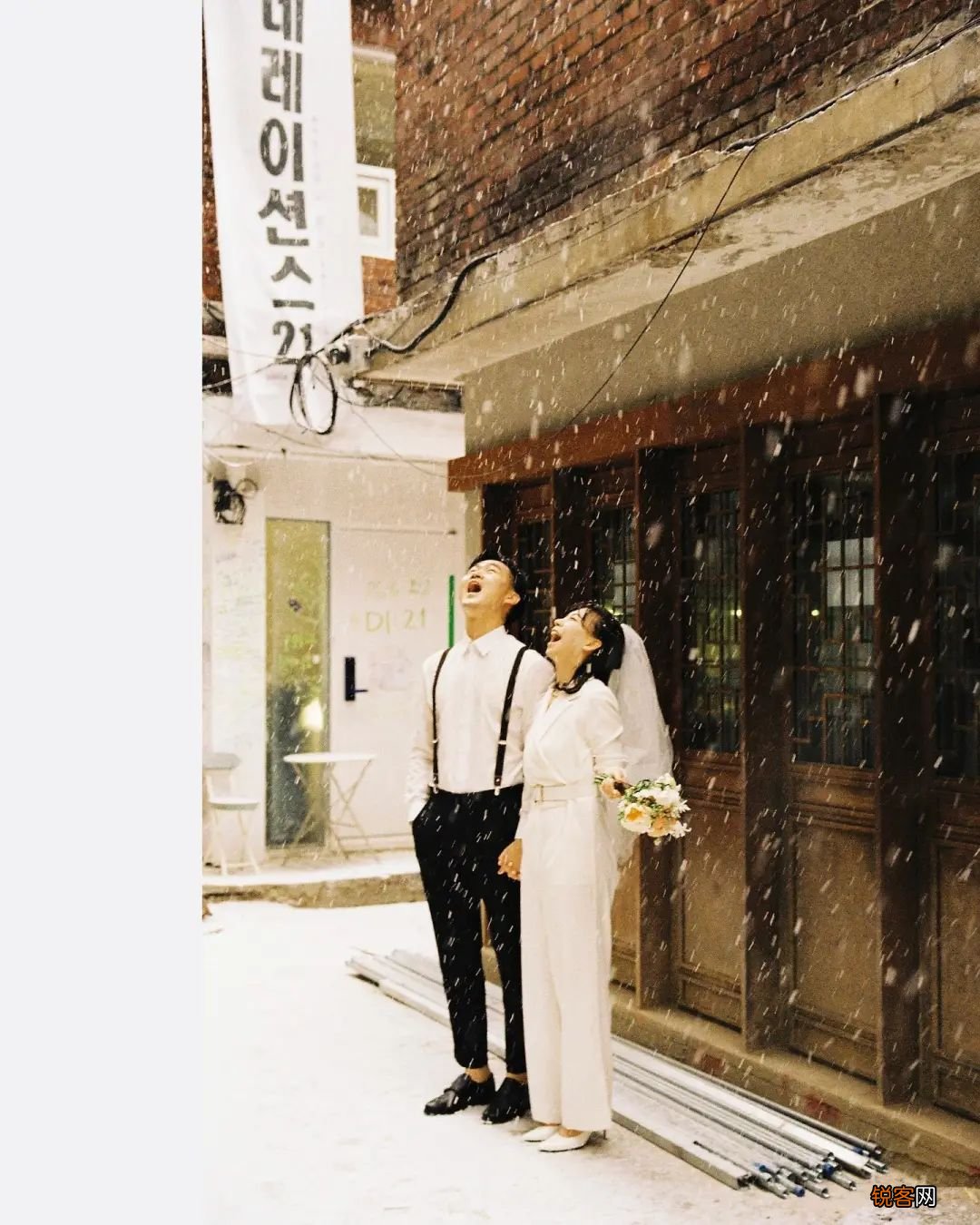 88 种情侣照 pose 情侣拍照姿势大全