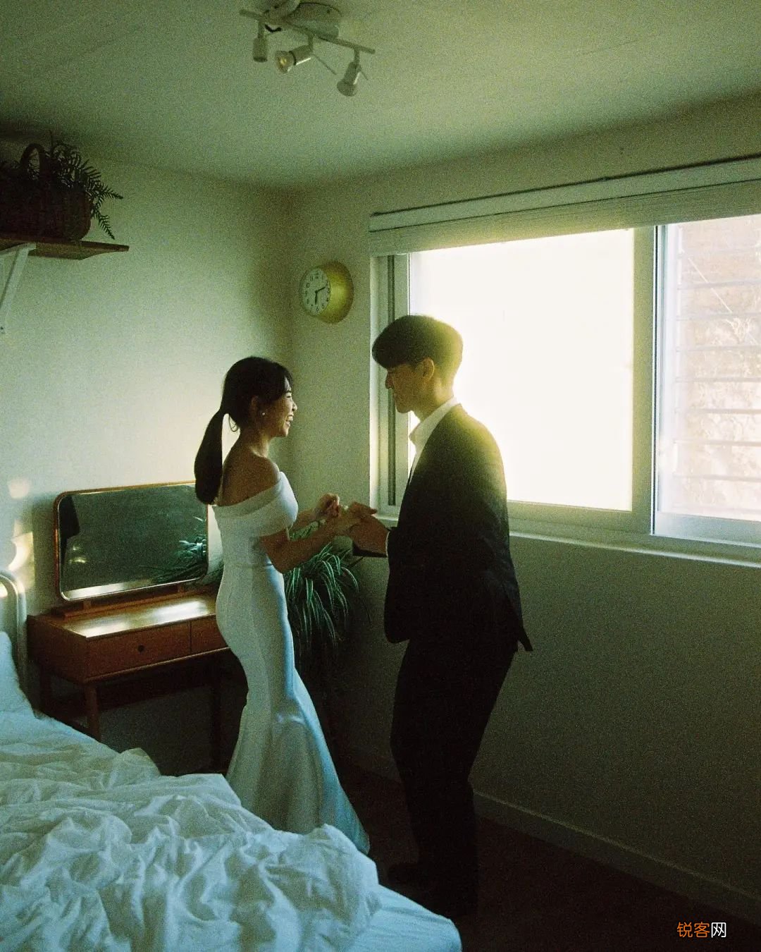 88 种情侣照 pose 情侣拍照姿势大全