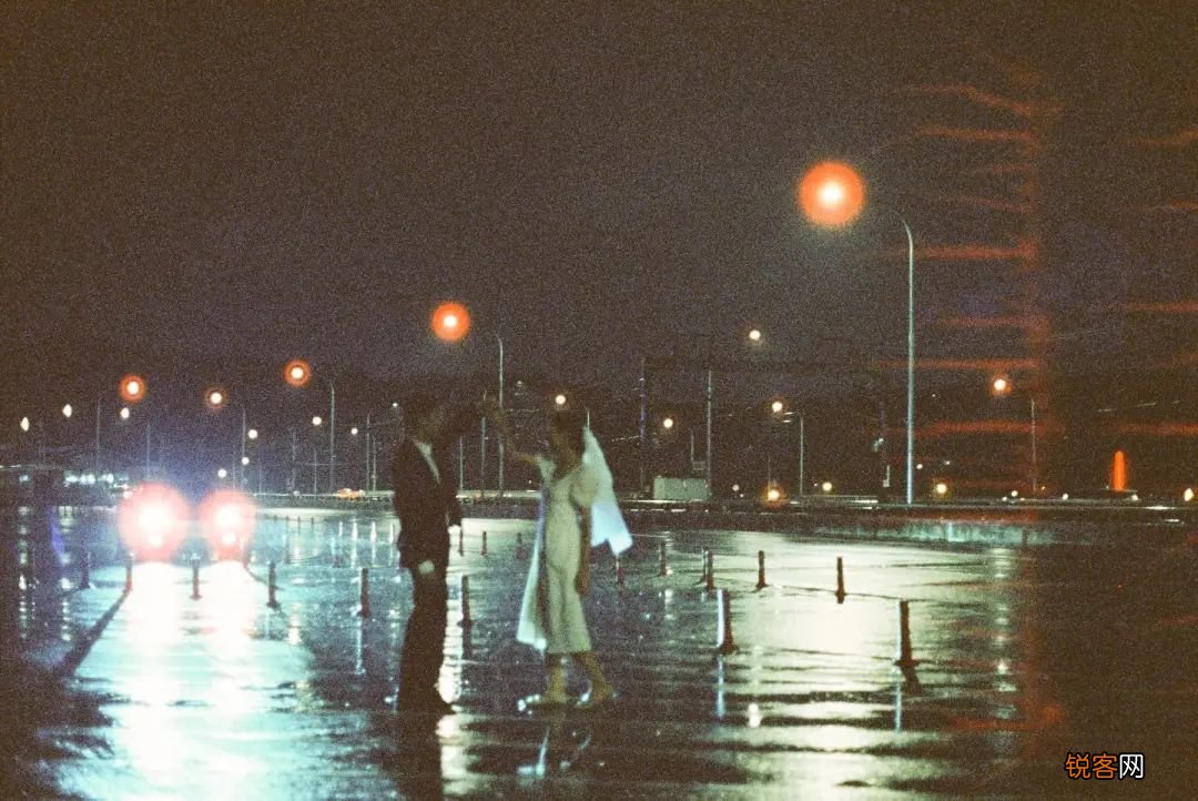 88 种情侣照 pose 情侣拍照姿势大全