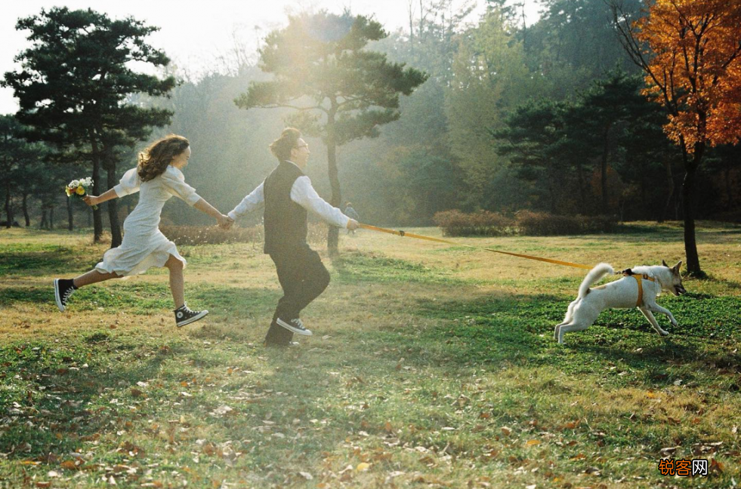 88 种情侣照 pose 情侣拍照姿势大全