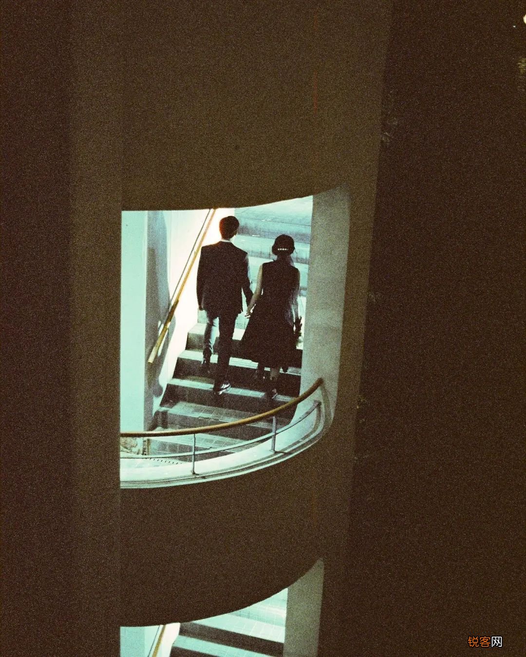 88 种情侣照 pose 情侣拍照姿势大全