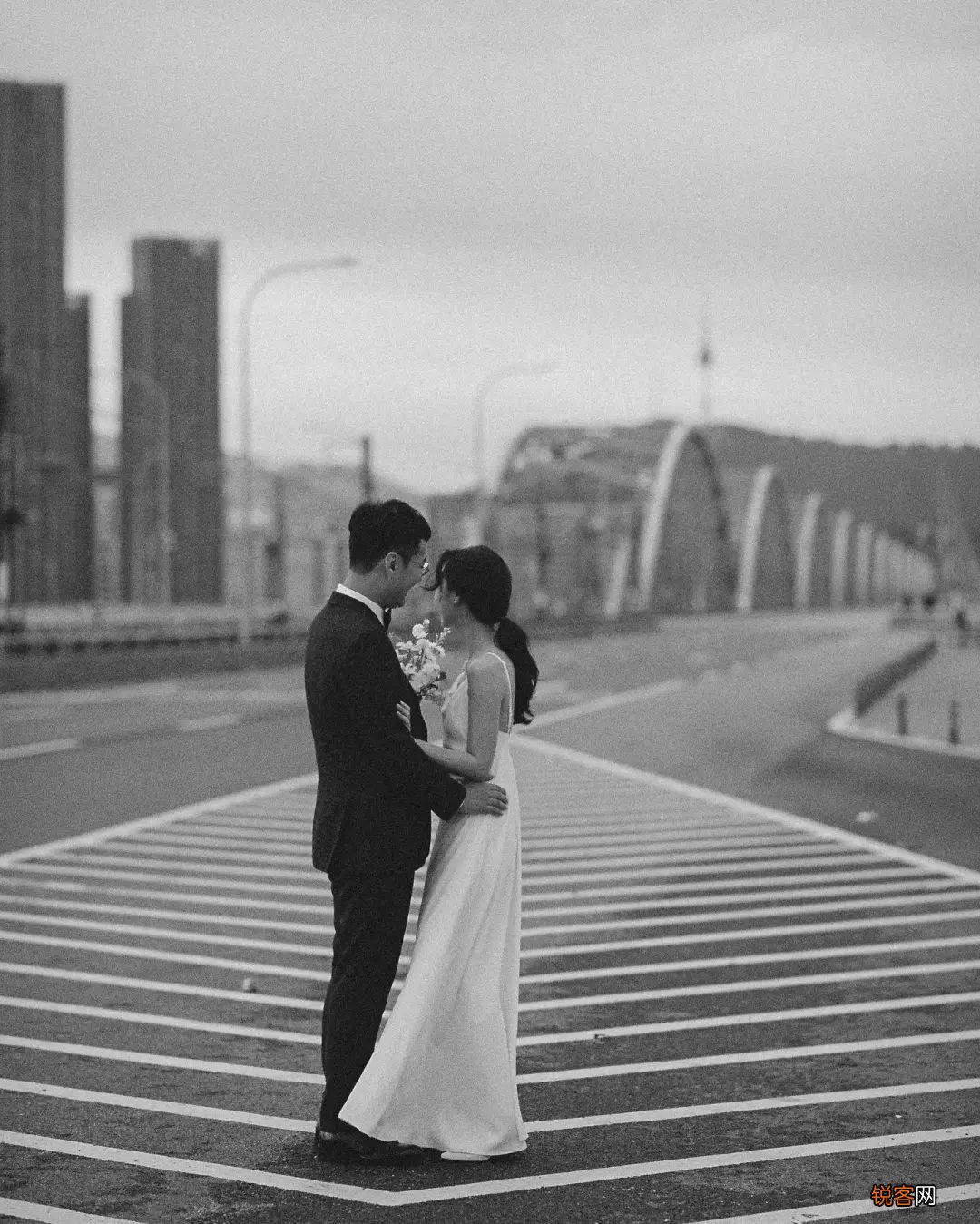 88 种情侣照 pose 情侣拍照姿势大全