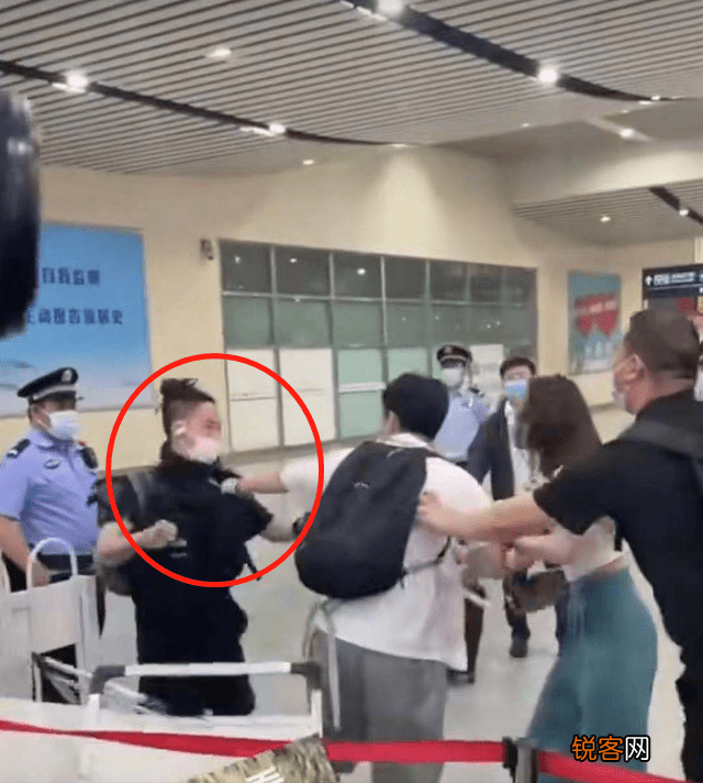 时代峰峻致歉声明 工作人员机场殴打路人