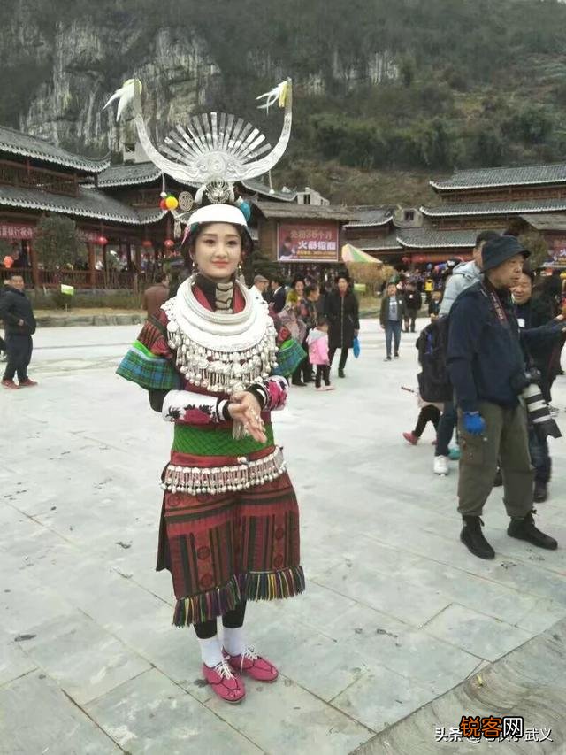 你觉得美到窒息的女生是什么样的？请用照片说明？