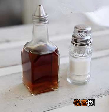 炒菜什么时候加调料最好