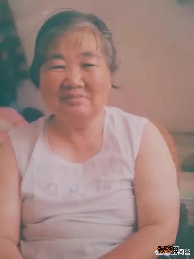 在你心目中世界上最漂亮的一个人是谁？原因是什么？